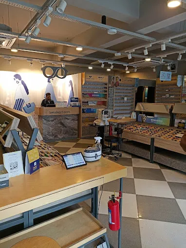 Lenskart.com Flagship Store at Madipakkam Kaiveli